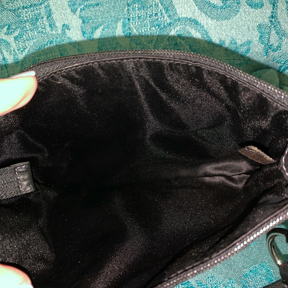 COACH Black Peeble Leather Crossbody w/long strap. - Picture 3 of 8